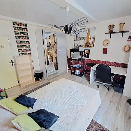 Valou 136 Homestay *